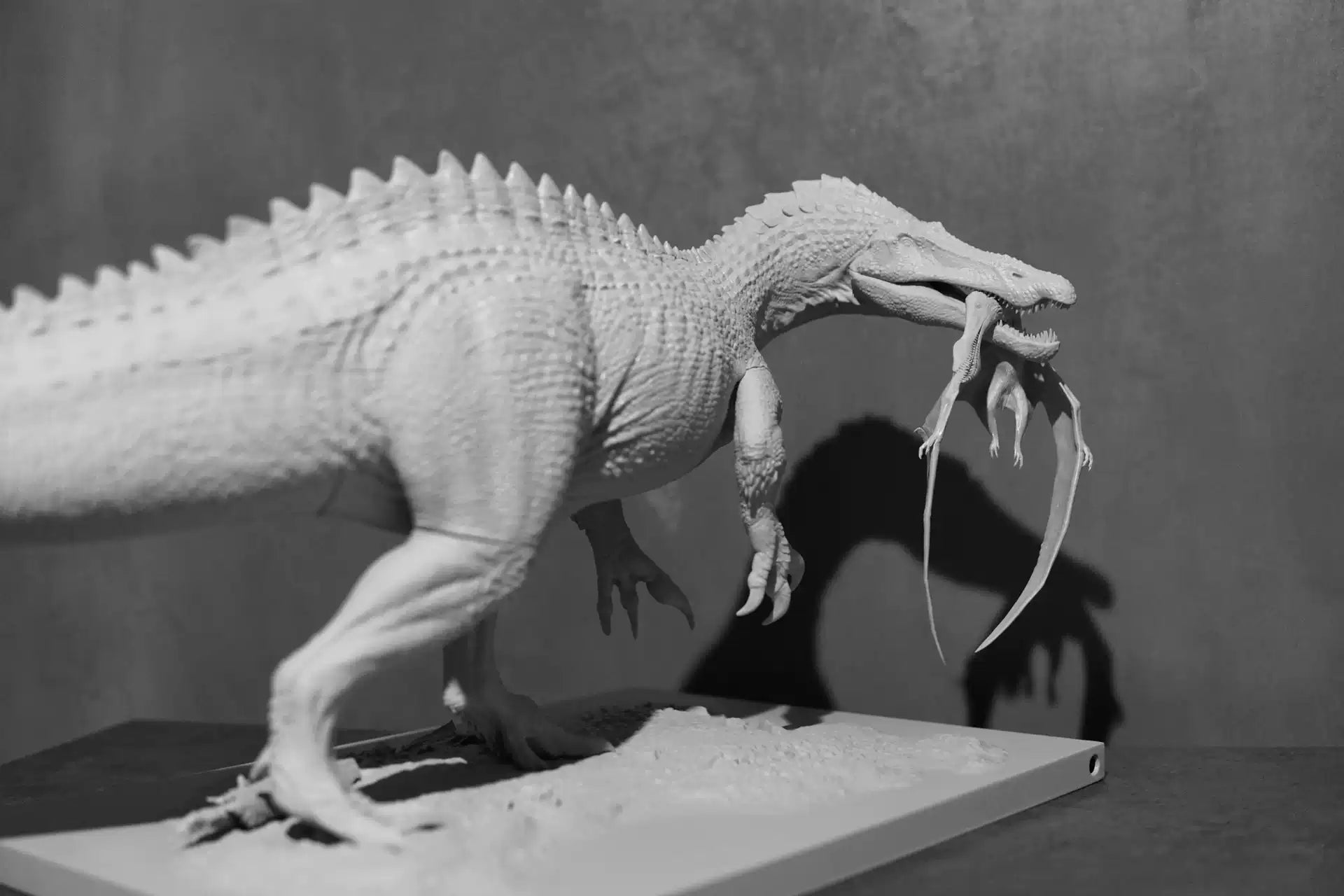 CROSS COLOR 1/15 Suchomimus Model Unpainted Kit