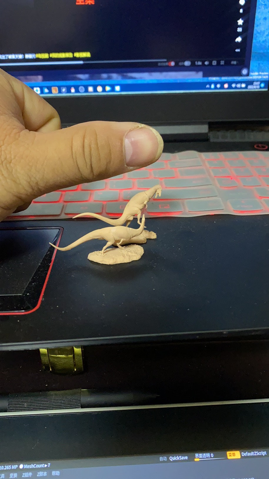 Rapetosaurus krausei Masiakasaurus Model Kit