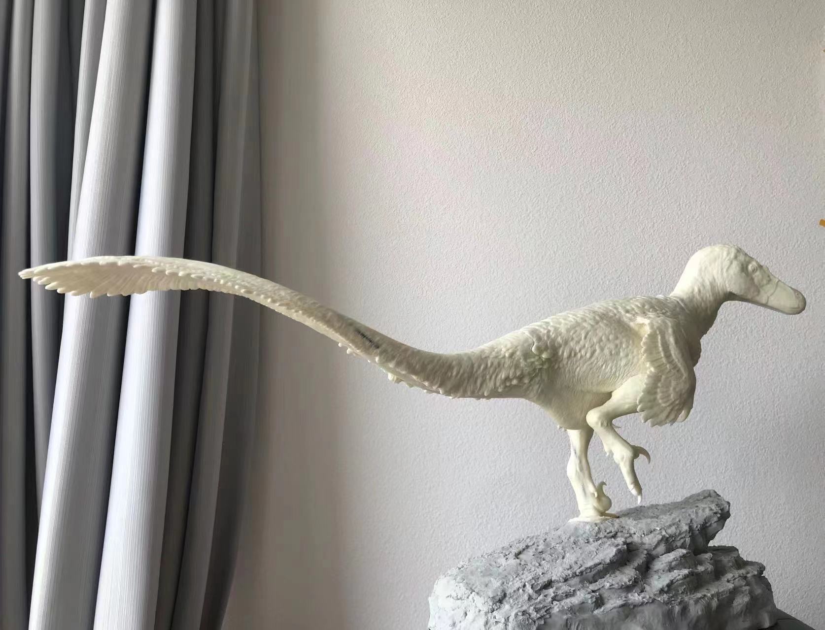 Cen DaoYi Studio 1:3 Scale Linheraptor exquisitus Ethnic Group Scene Statue Model Kit