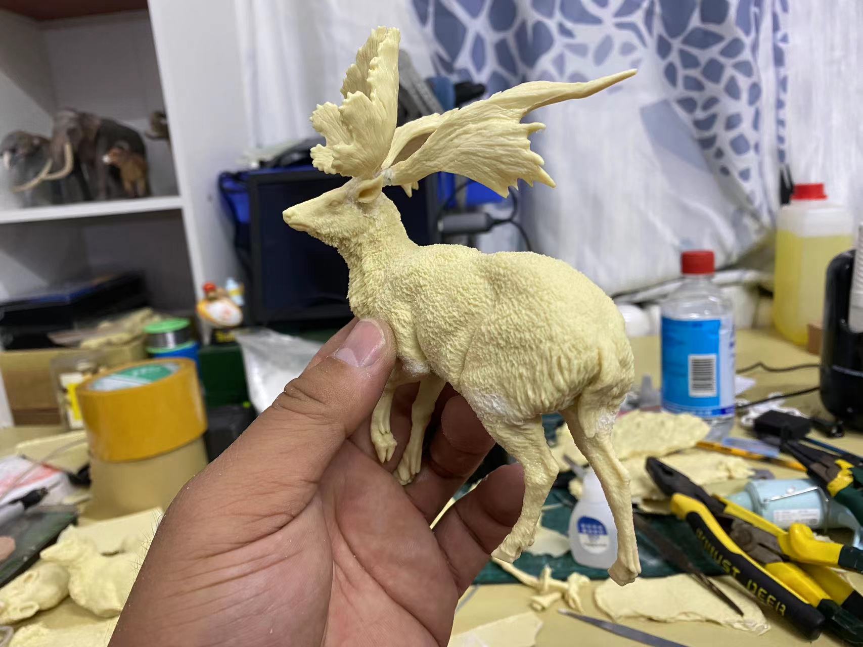 Megaloceros pachyosteus Scene Model Kit