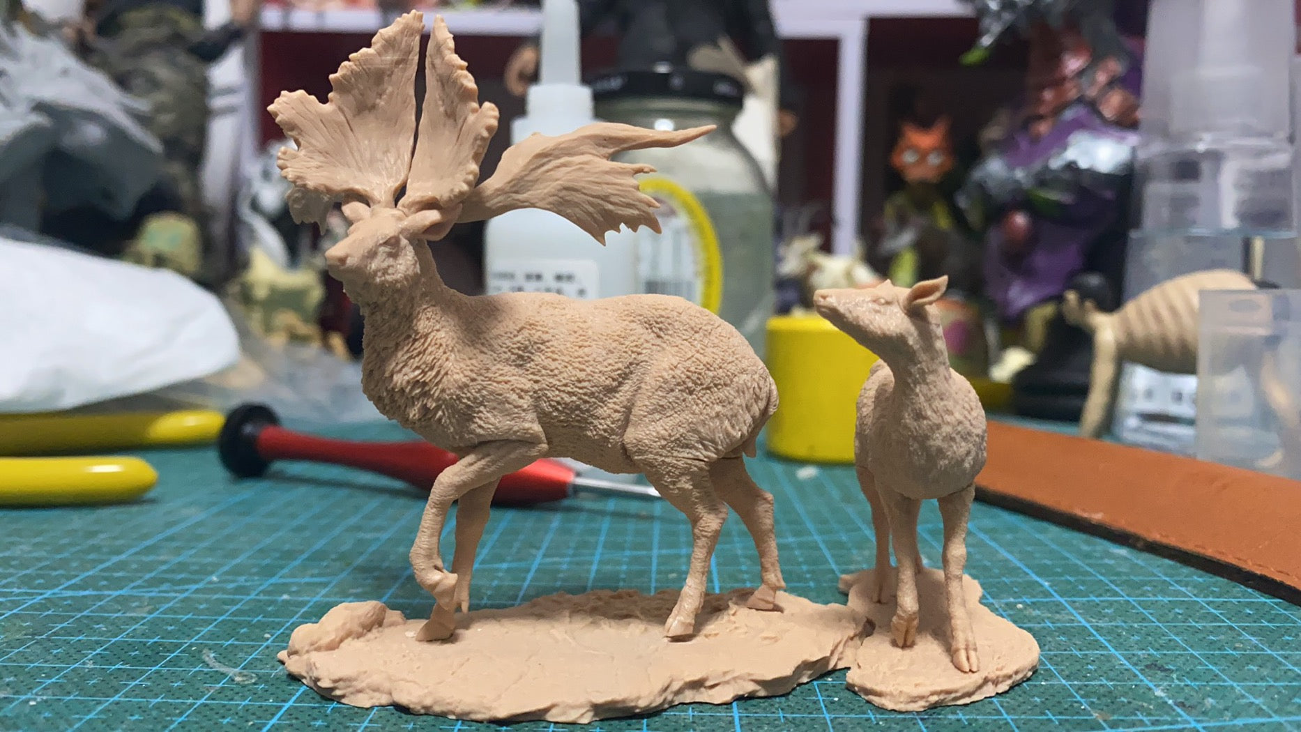 Megaloceros pachyosteus Scene Model Kit