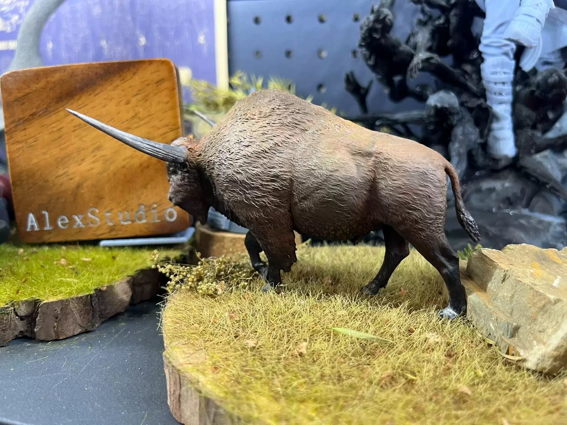 Alex Studio Bison latifrons Model
