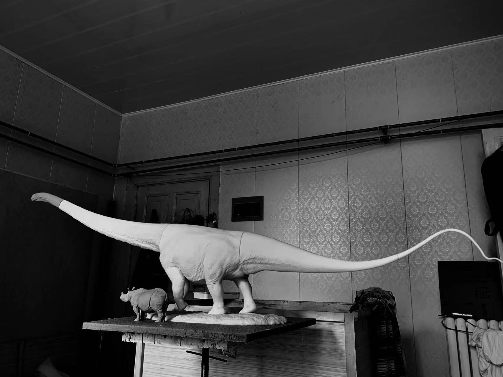Art&Evolution Studio 1:18 Scale Mamenchisaurus sinocanadorum Model