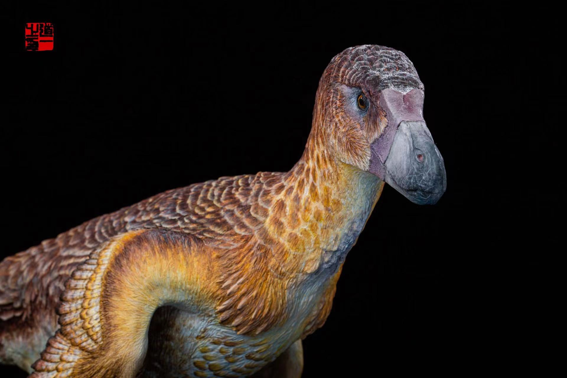 Cen DaoYi Studio 1:3 Scale Linheraptor exquisitus Ethnic Group Scene Statue Model Kit