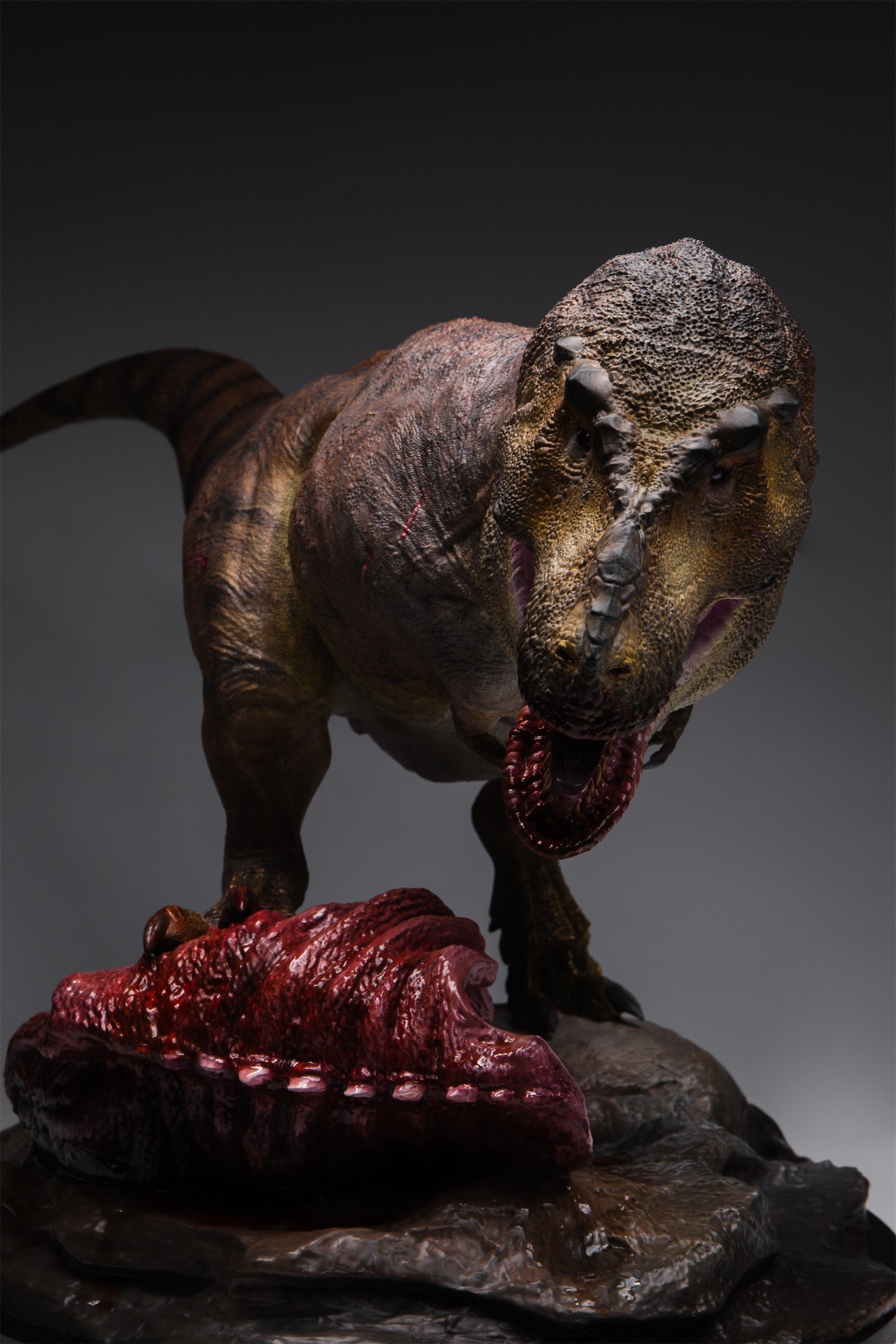 Sing Studio 1:15 Scale Tyrannosaurus Rex Scene Model Kit