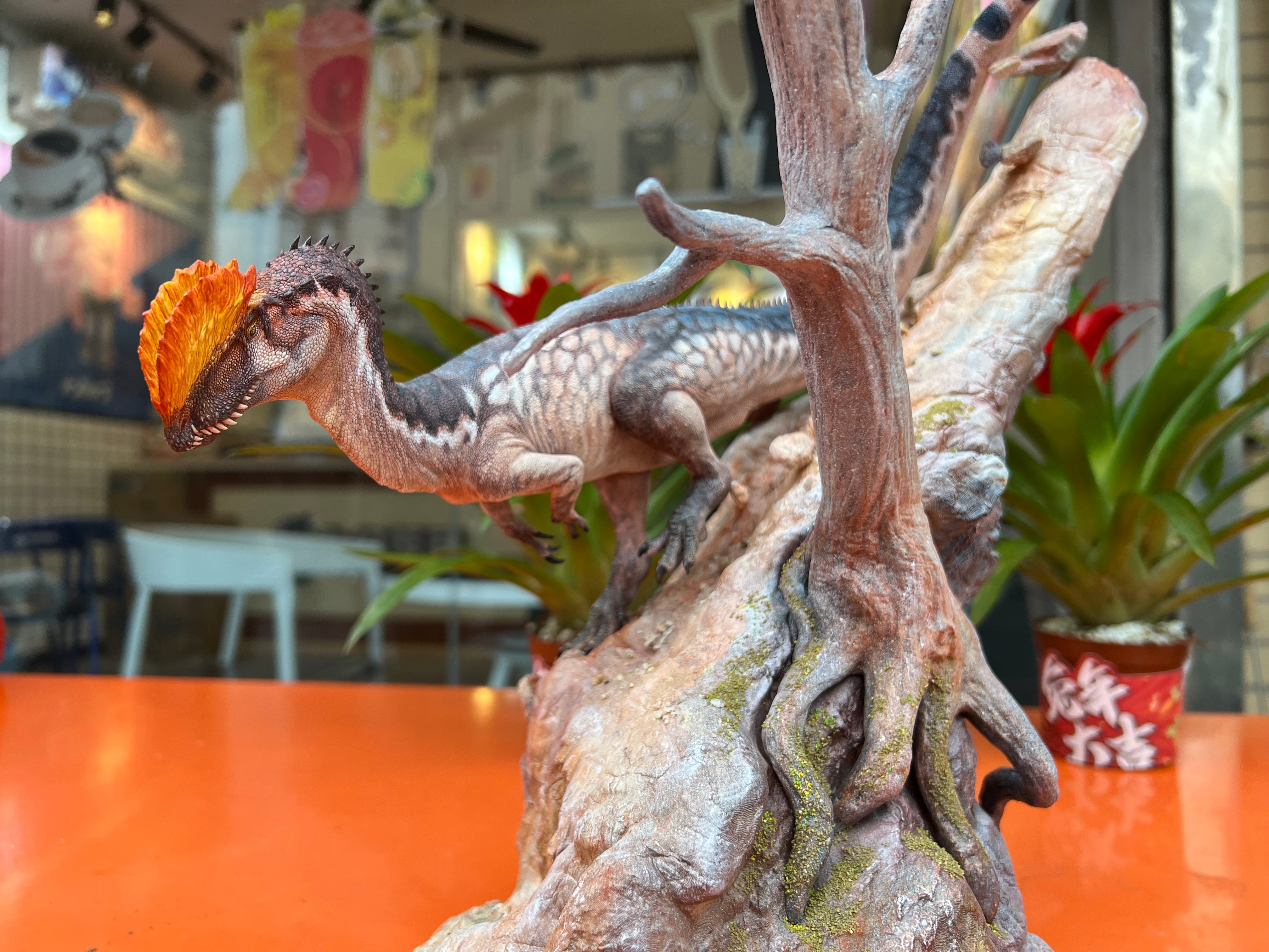 LINGHU ART STUDIO Dilophosaurus Scene Model Kit