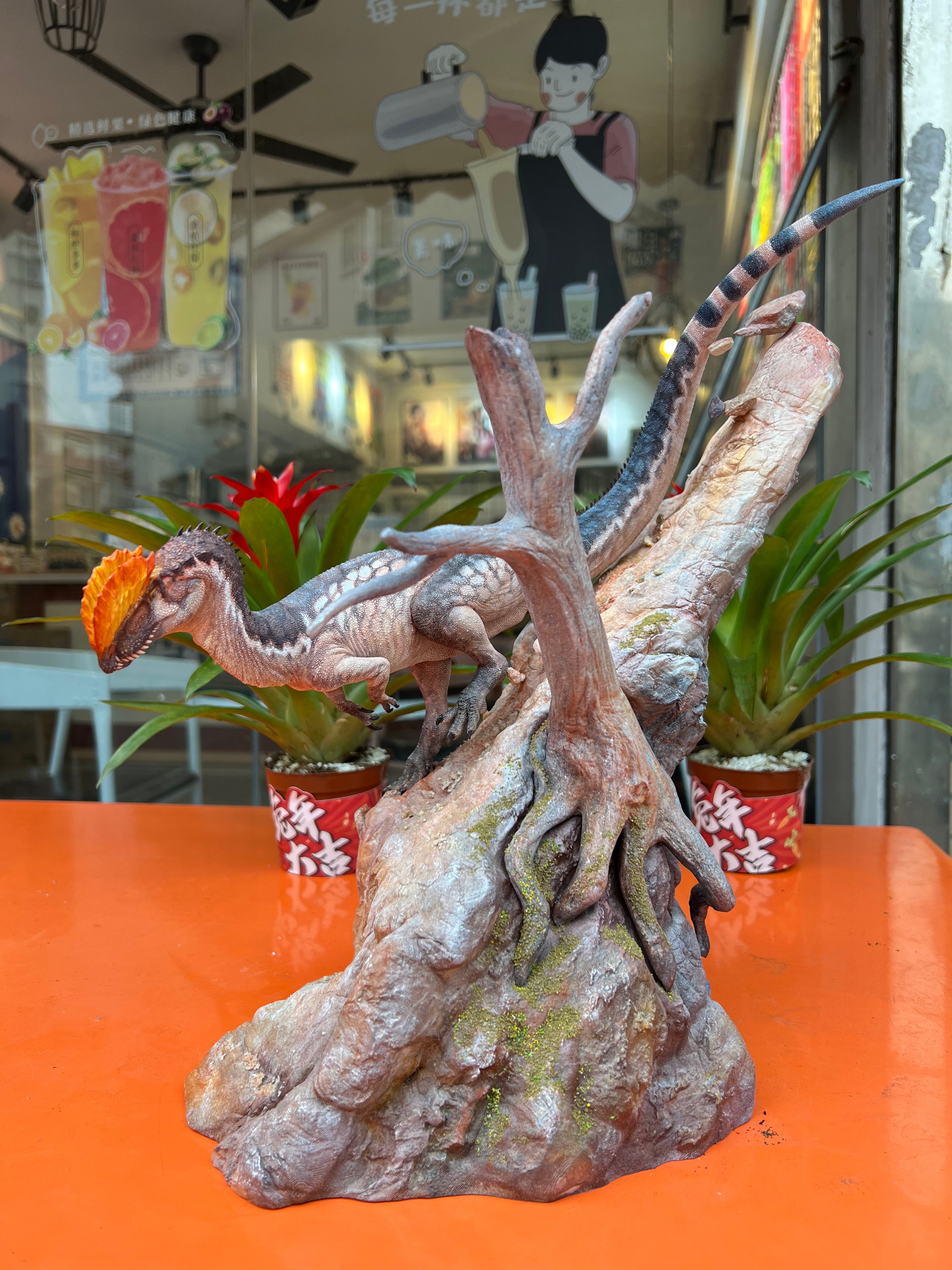 LINGHU ART STUDIO Dilophosaurus Scene Model Kit