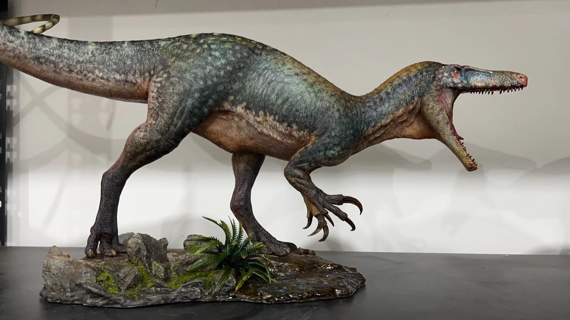 1:15 Scale Maip macrothorax Scene Model