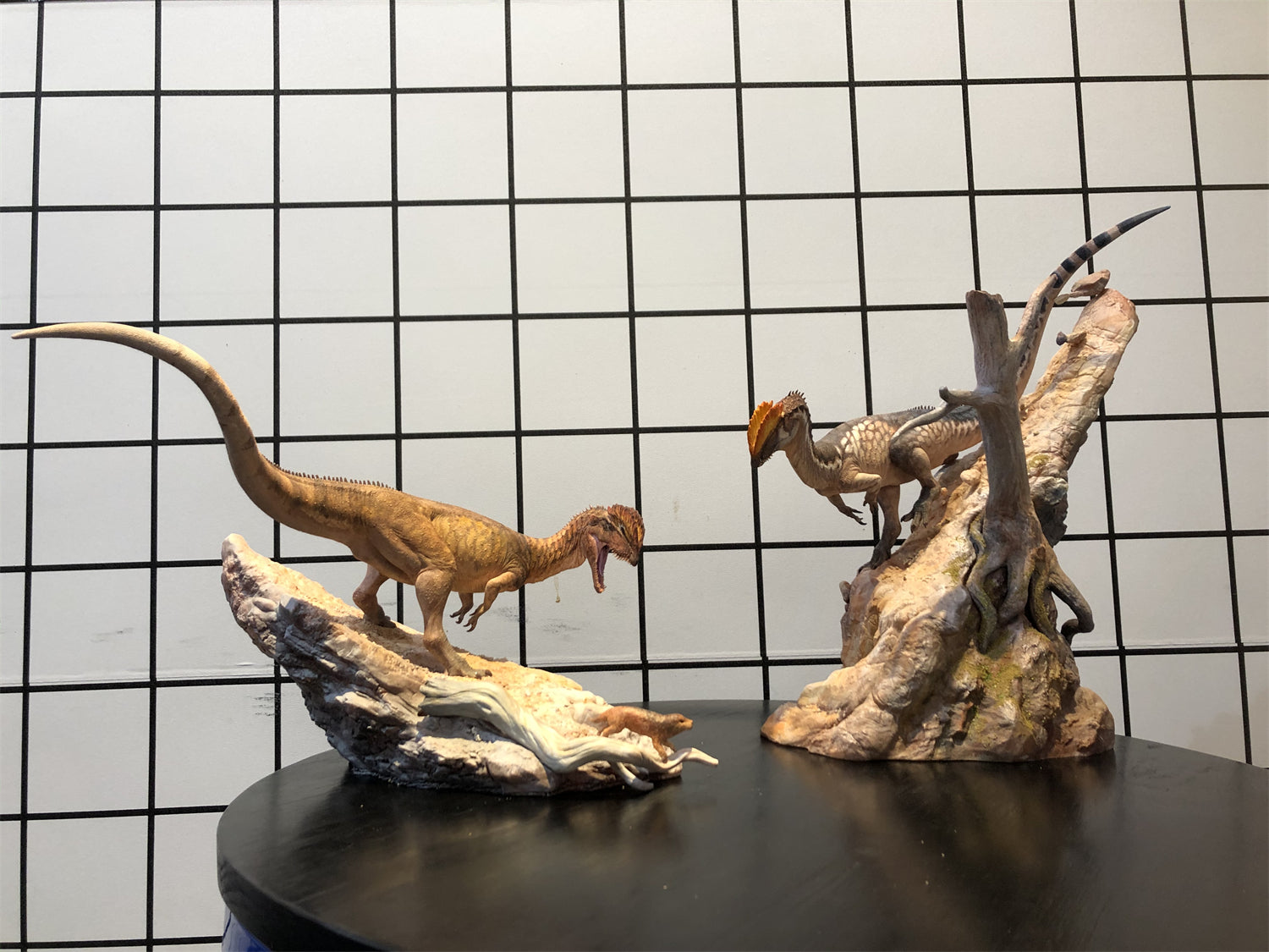 LINGHU ART STUDIO Dilophosaurus Scene Model Kit