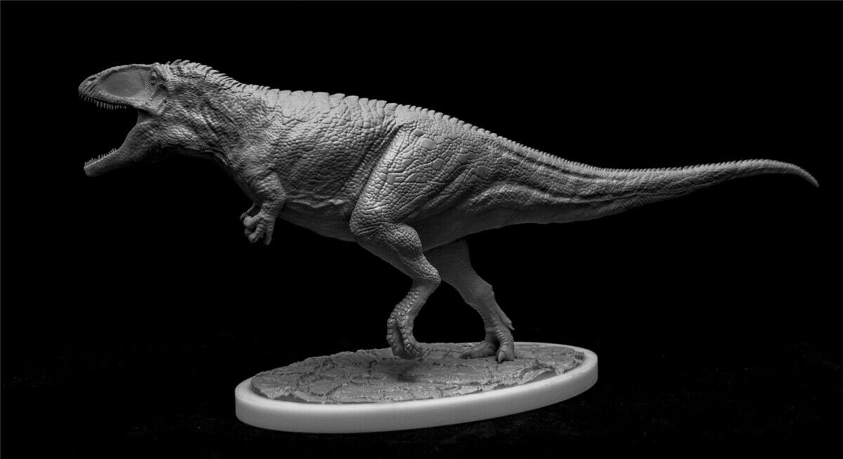 1/35 Carcharodontosaurus Statue