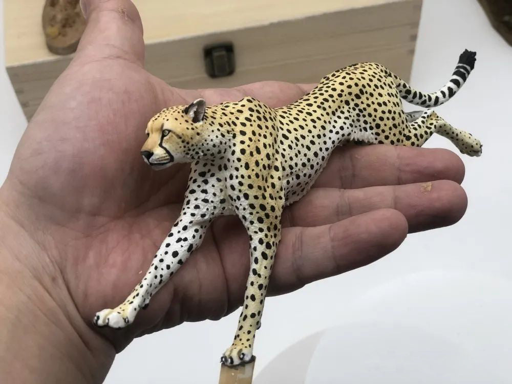 Running Cheetah Scene Model