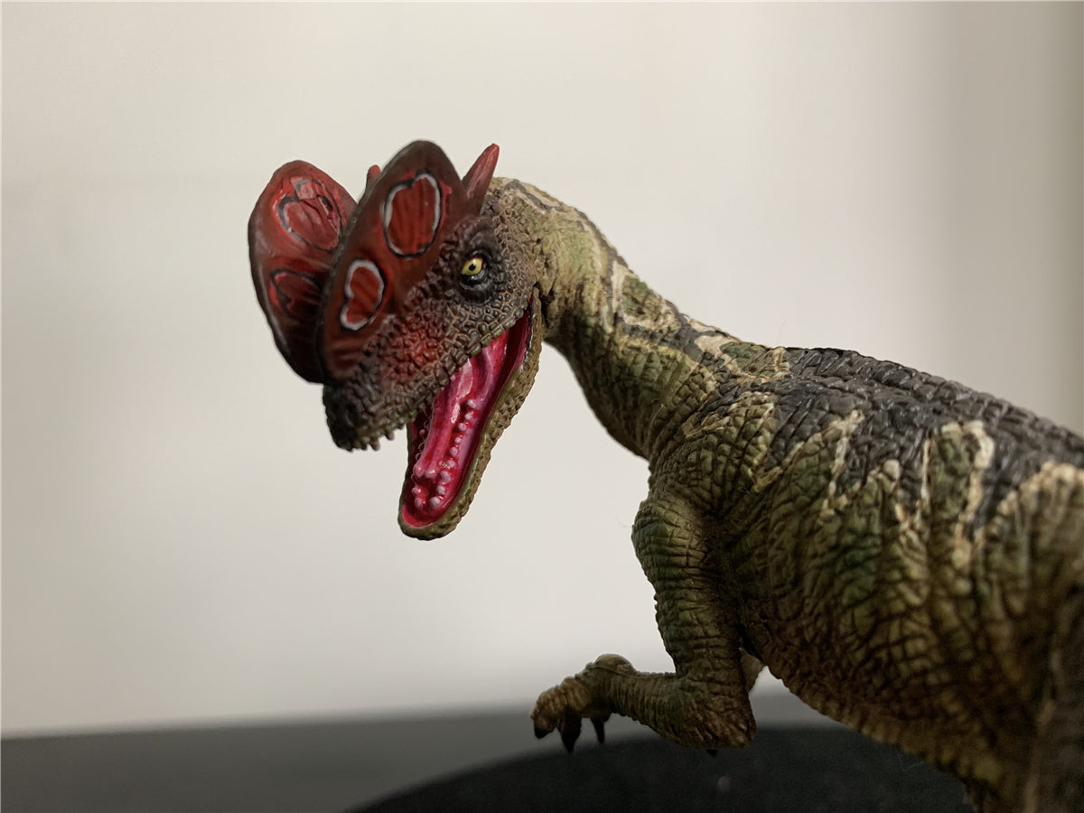 ITOY 2020 Dilophosaurus Statue