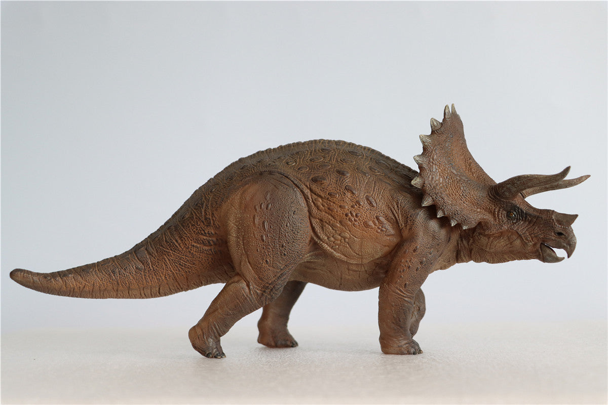 Nanmu 1/35 Triceratops Figure