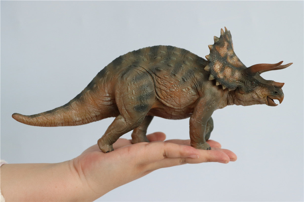 Nanmu 1/35 Triceratops Figure