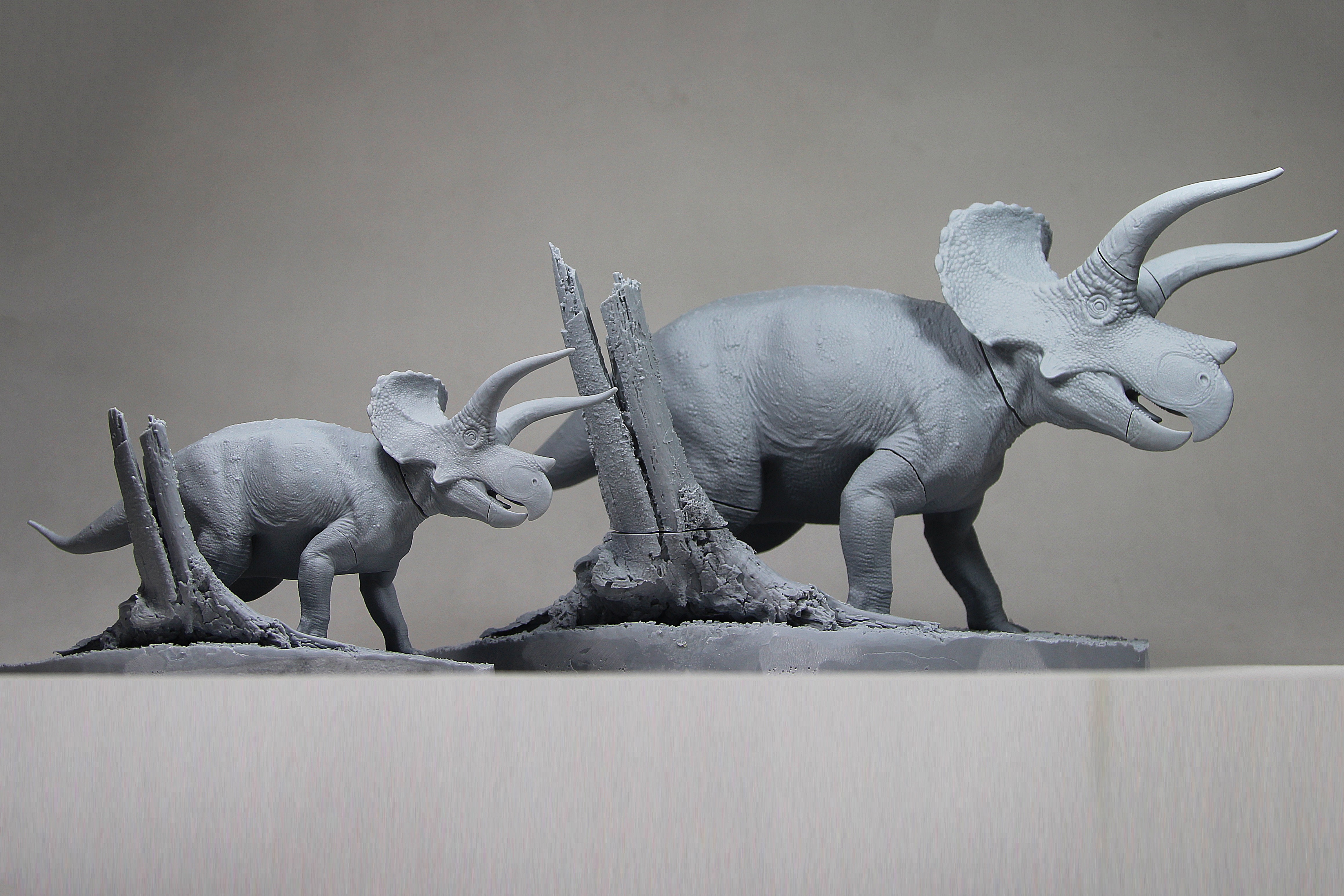 De CLAY Studio Triceratops prorsus Scene Statue Kit