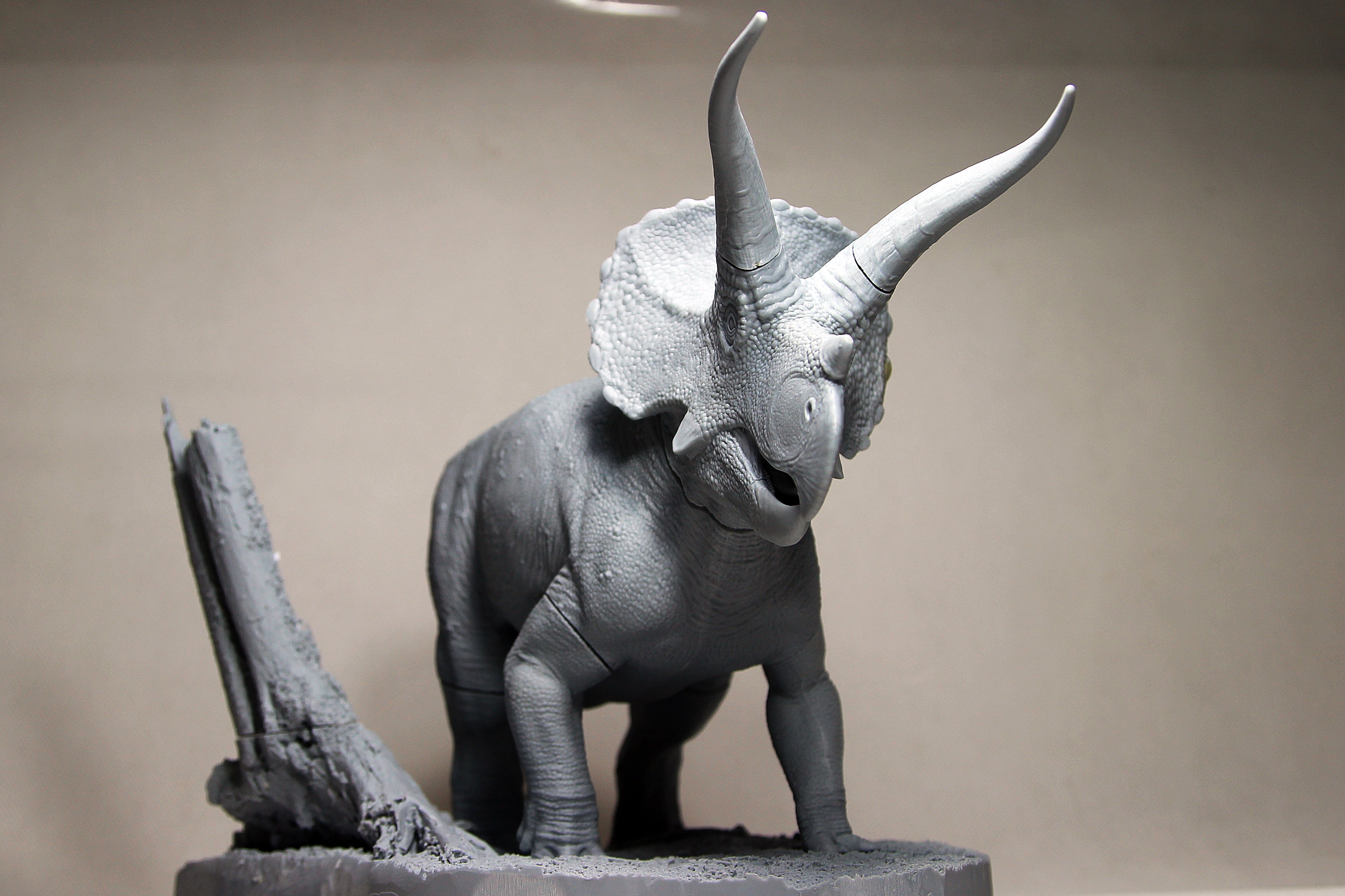 De CLAY Studio Triceratops prorsus Scene Statue Kit