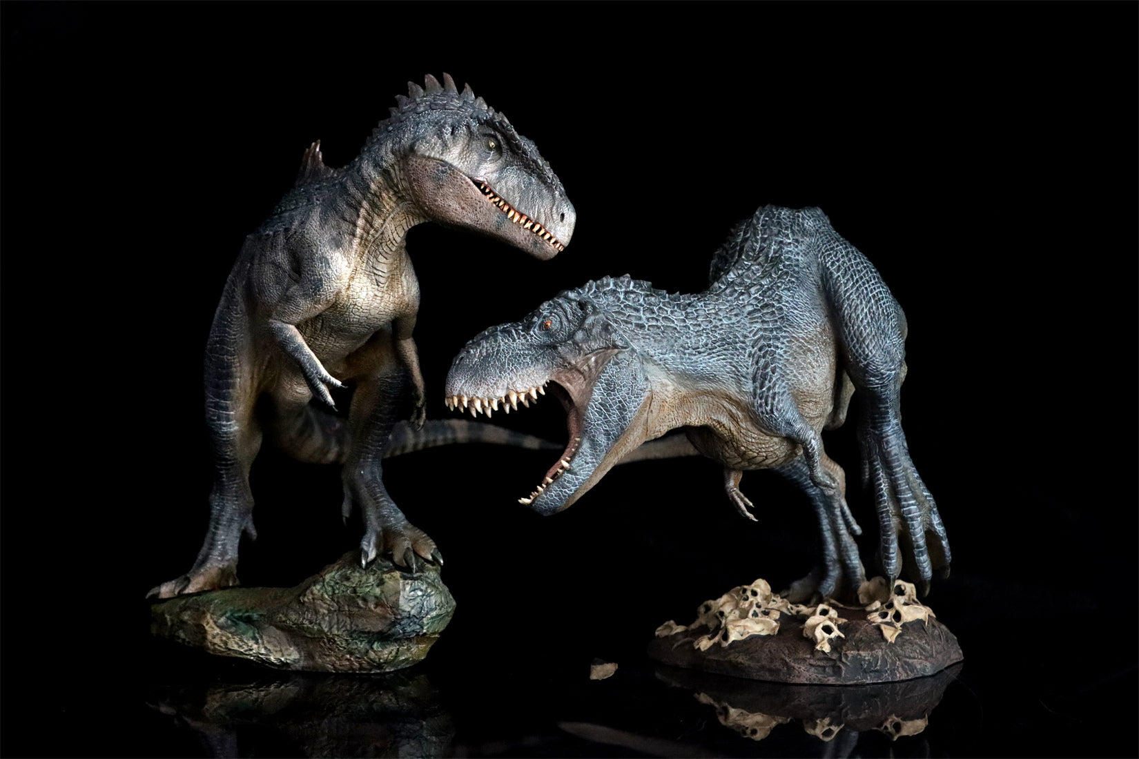 Nanmu Giganotosaurus 2.0 The King of the Border Figure