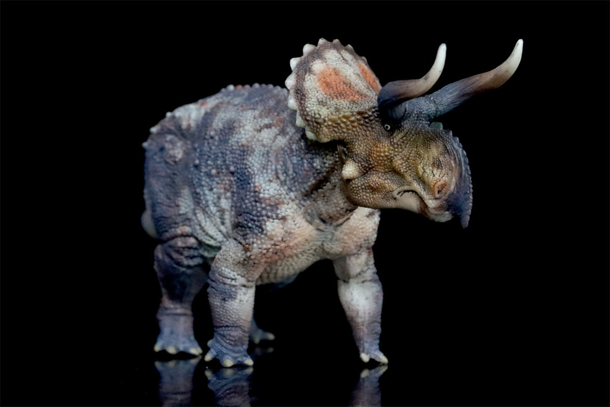 GRTOYS 1:35 Scale Nasutoceratops titusi Model