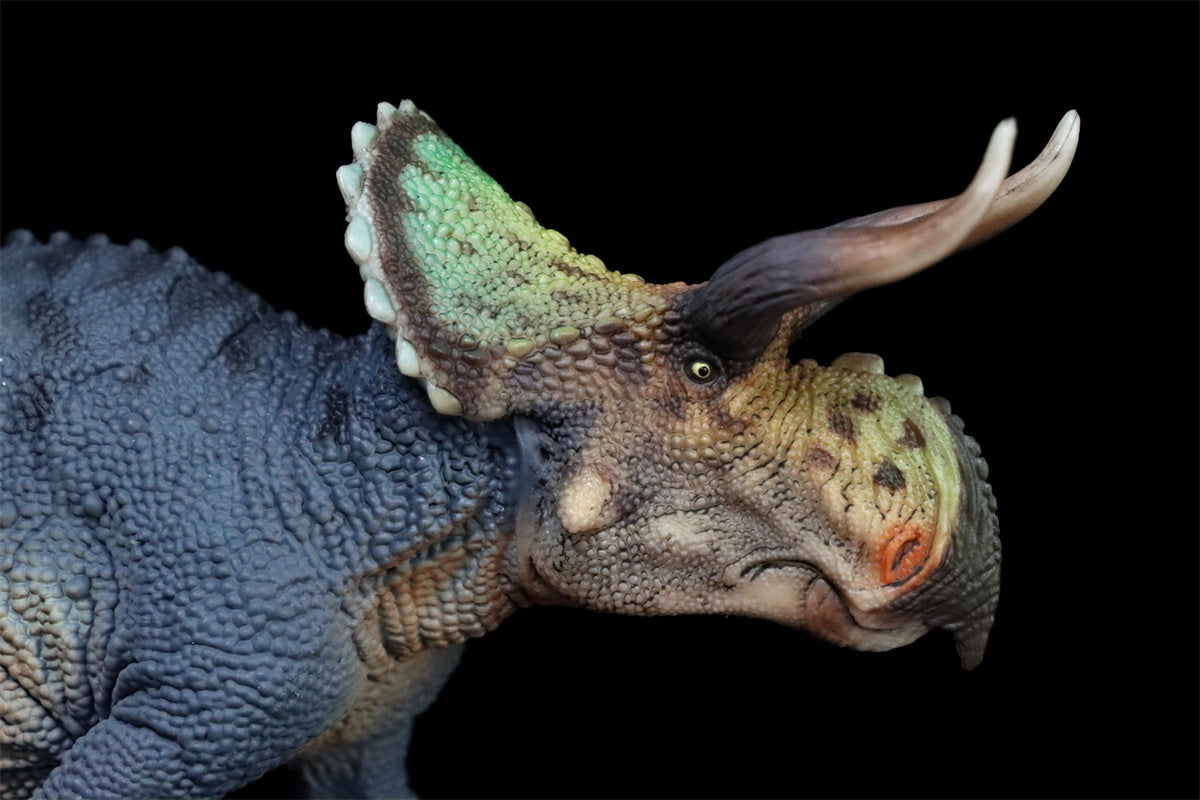 GRTOYS 1:35 Scale Nasutoceratops titusi Model