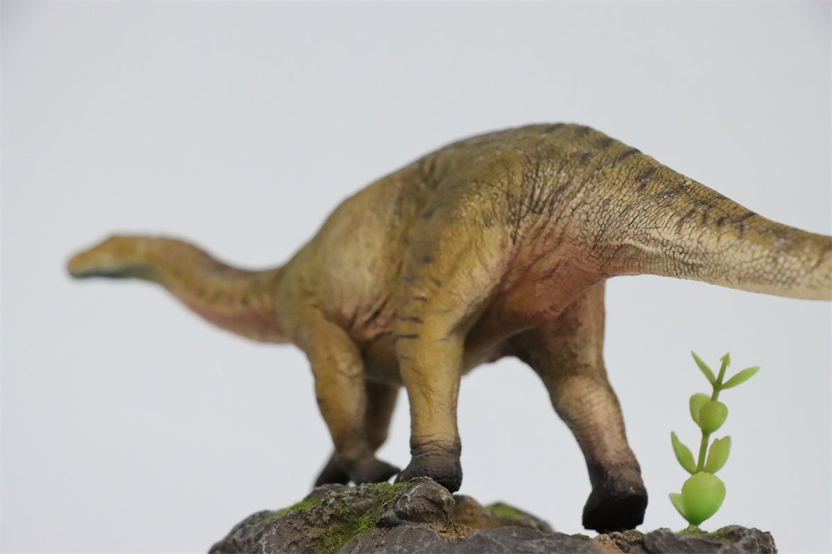 HAOLONGGOOD 1:35 Scale Dicraeosaurus Model