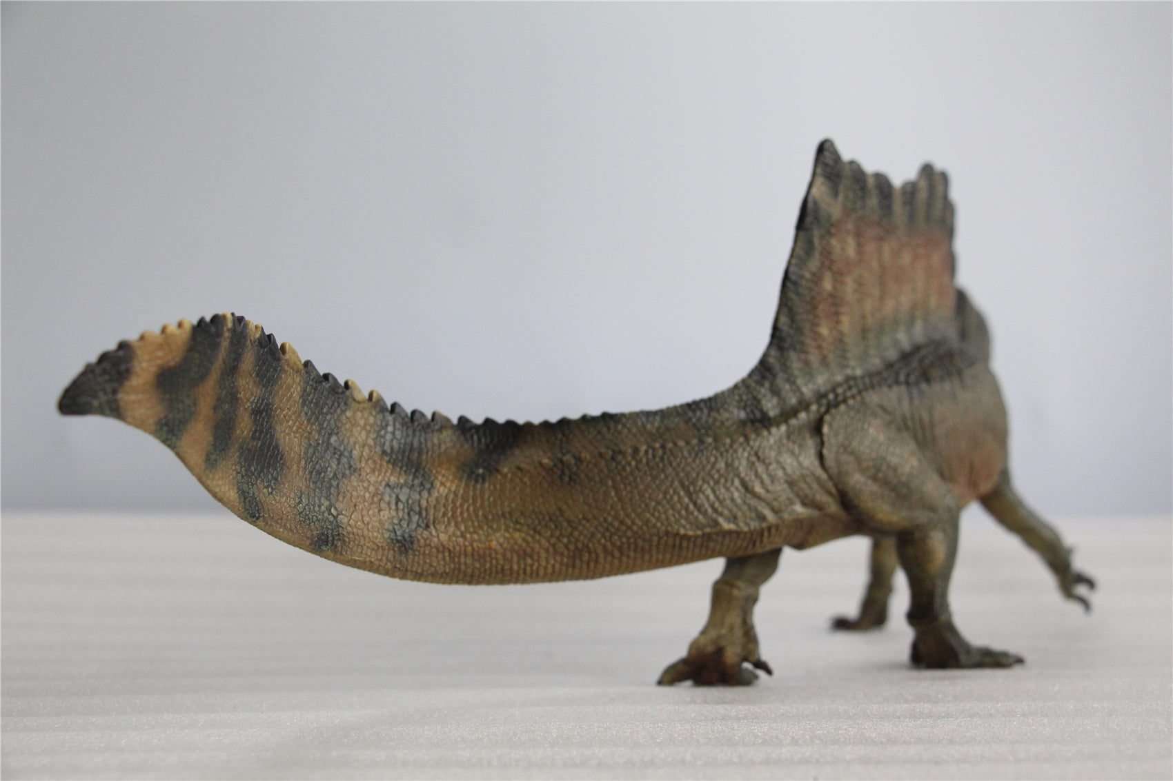 GR x LongGu 1/35 Scientific Spinosaurus Model