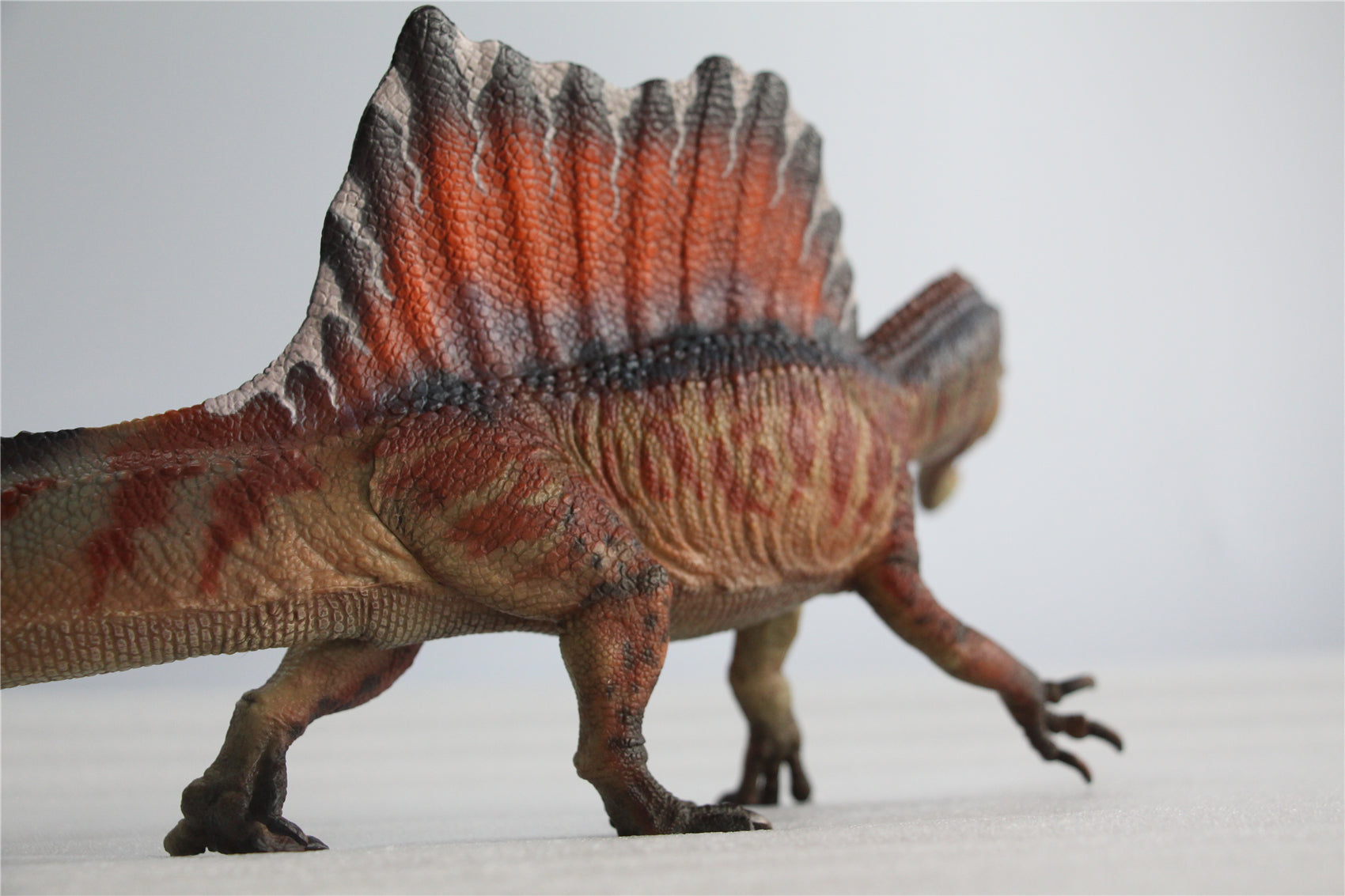 GR x LongGu 1/35 Scientific Spinosaurus Model