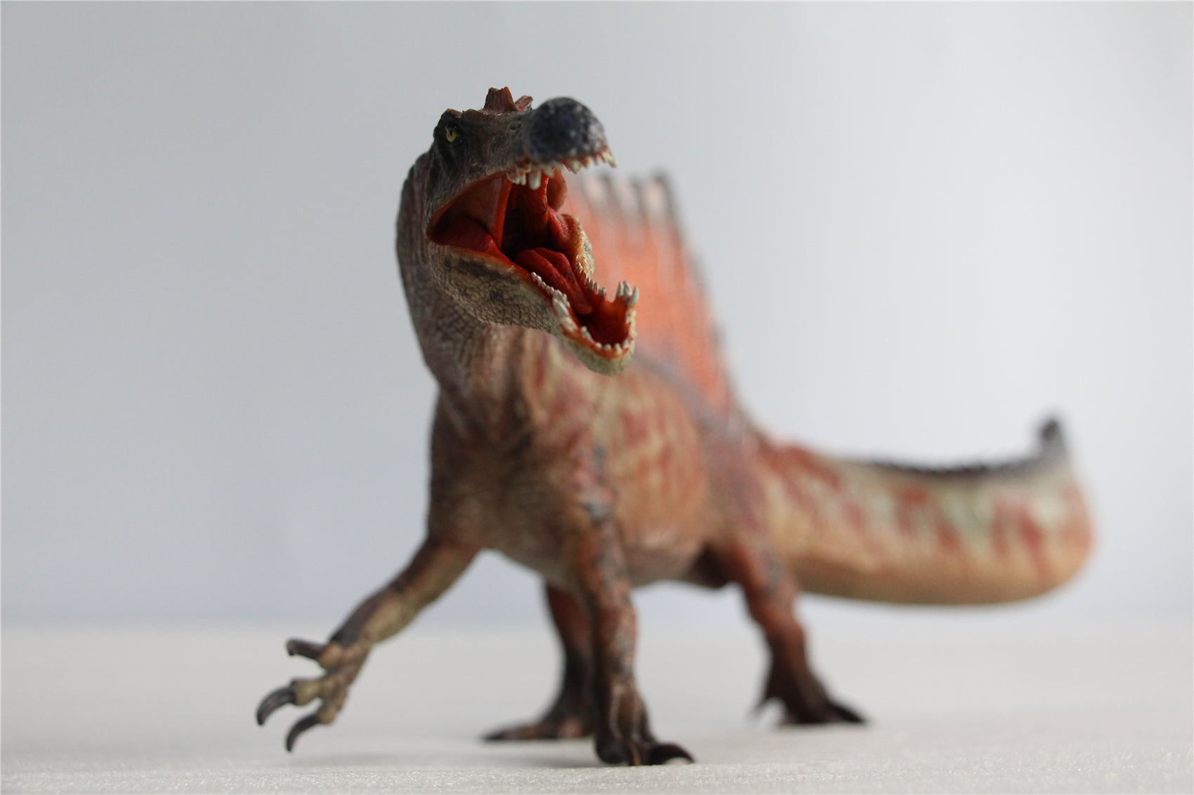 GR x LongGu 1/35 Scientific Spinosaurus Model