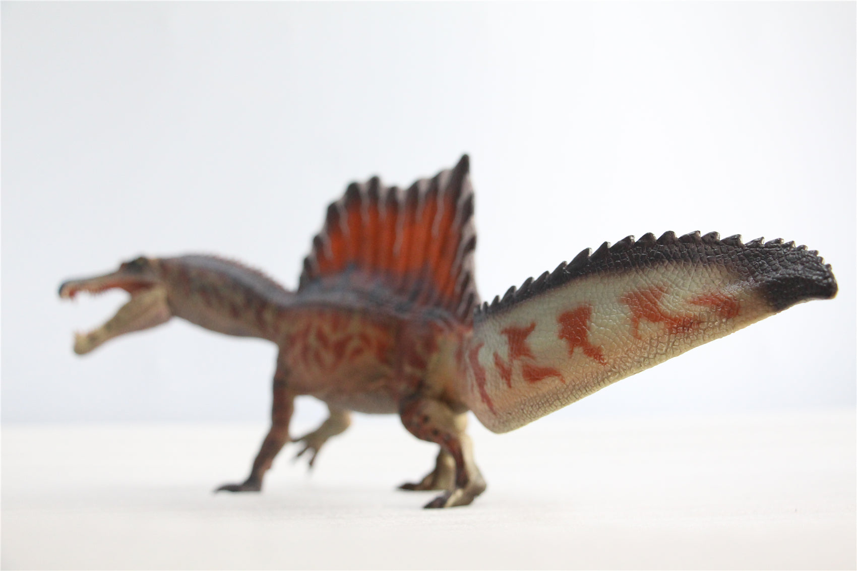 GR x LongGu 1/35 Scientific Spinosaurus Model