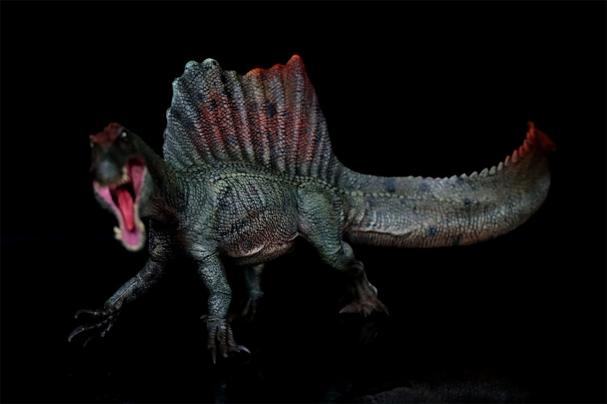 GR x LongGu 1/35 Scientific Spinosaurus Model