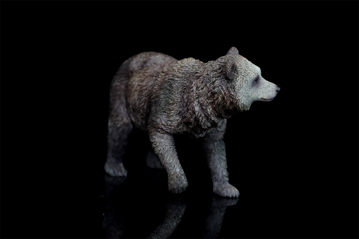 JXK 1/6 Little Brown Bear Model