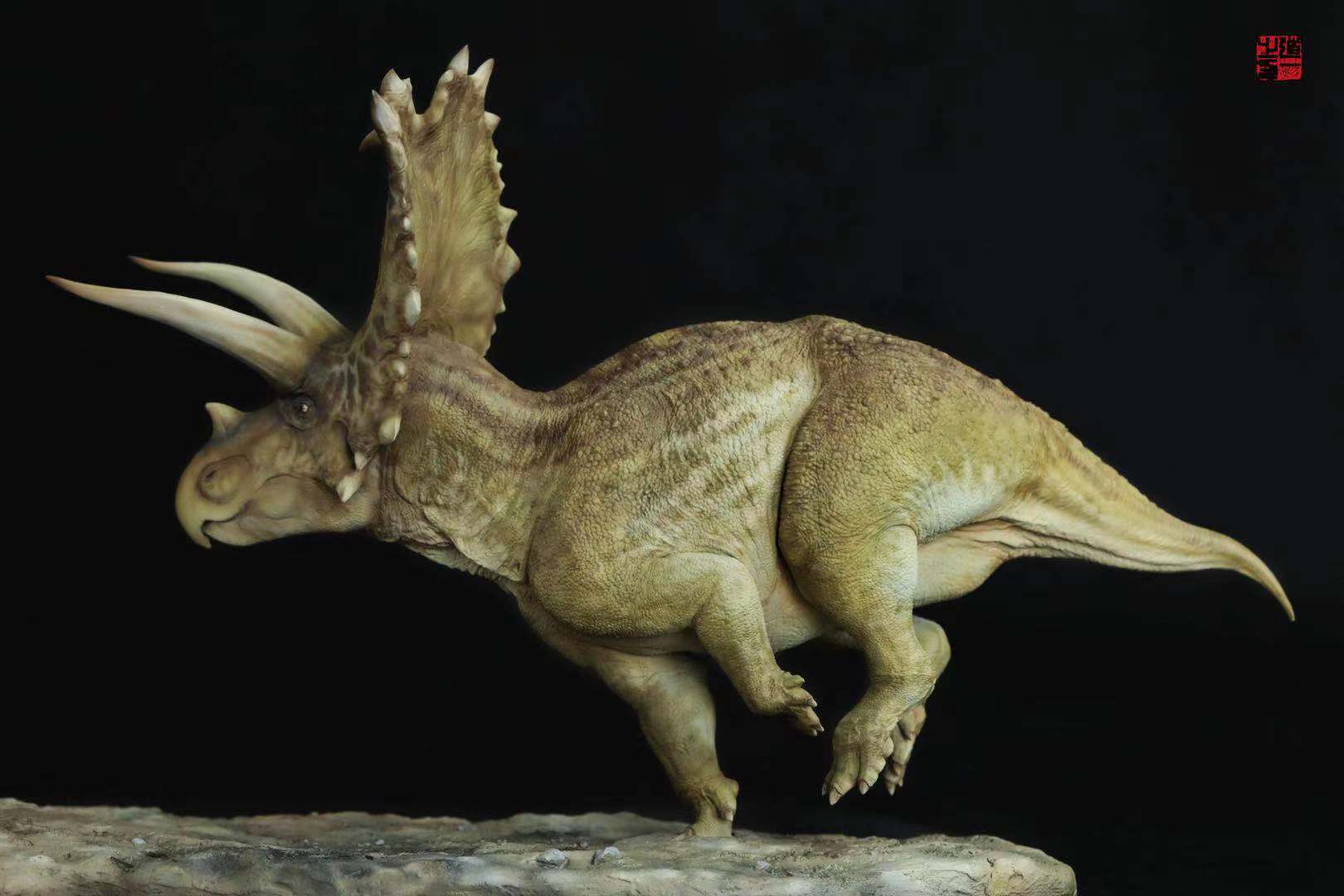 1/18 Daspletosaurus VS Titanoceratops Statue