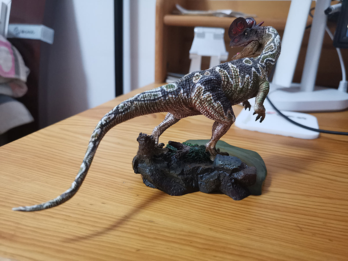 ITOY 2020 Dilophosaurus Statue