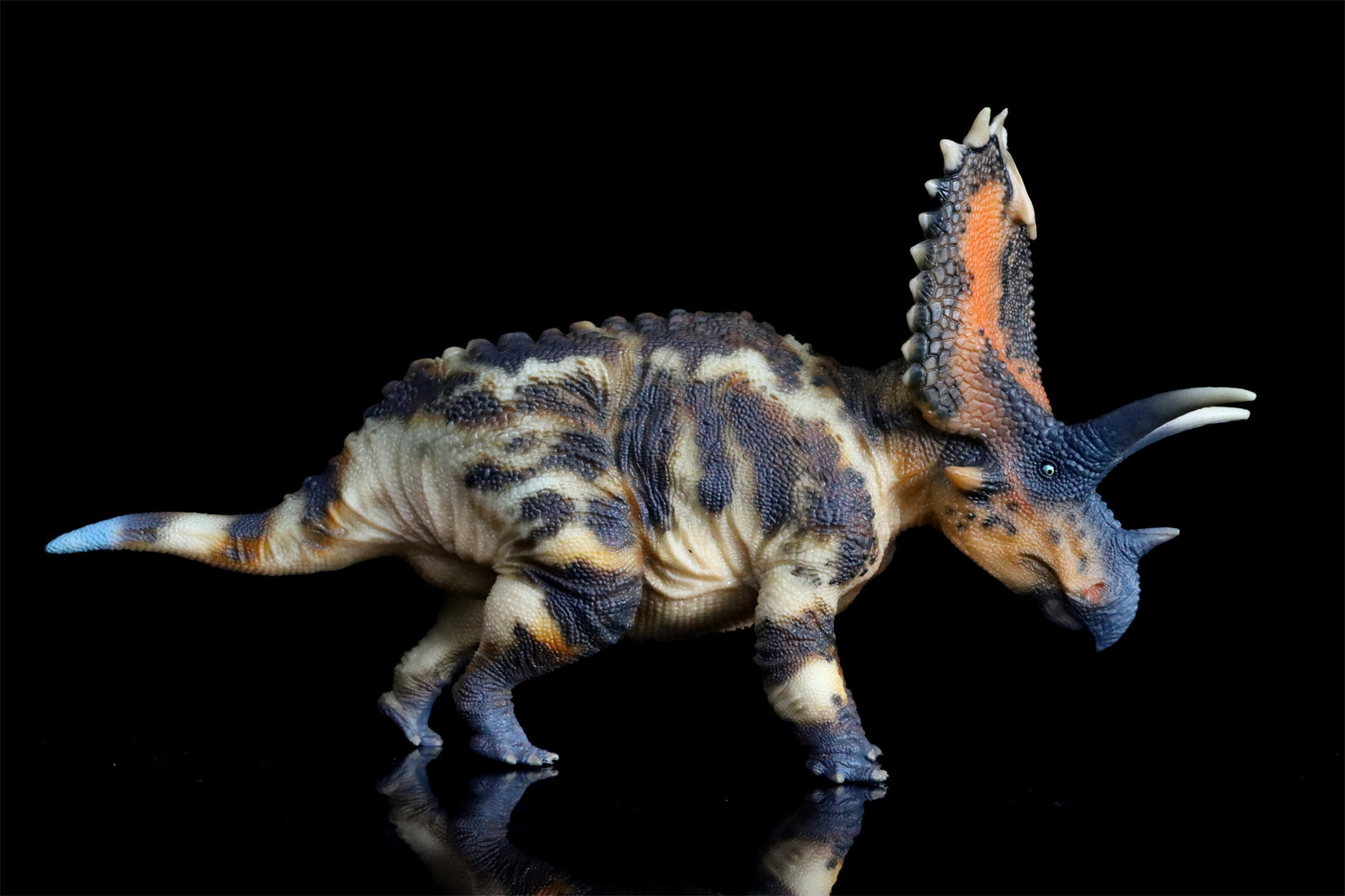HAOLONGGOOD 1:35 Scale Pentaceratops Model