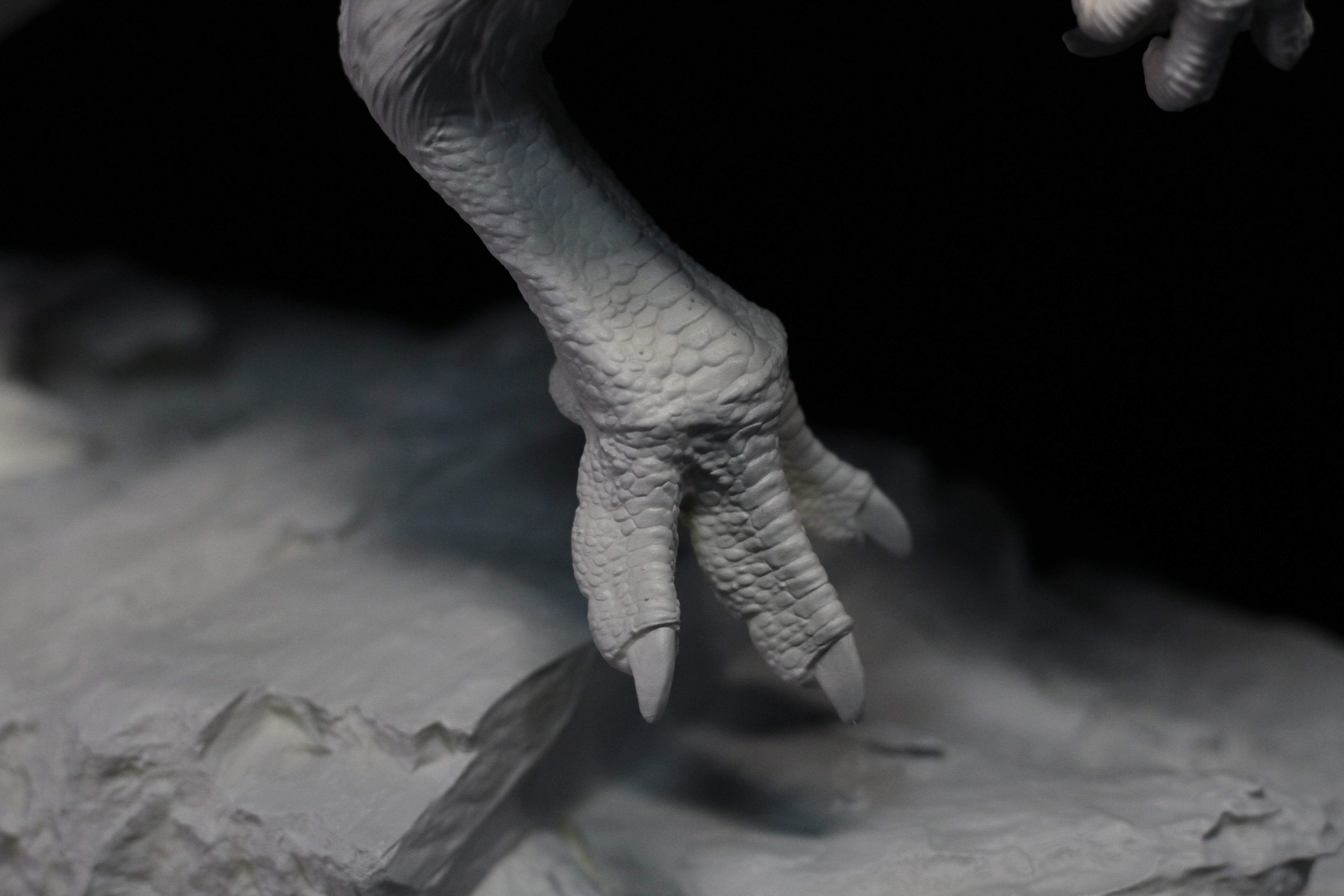 Yutyrannus Scene Statue