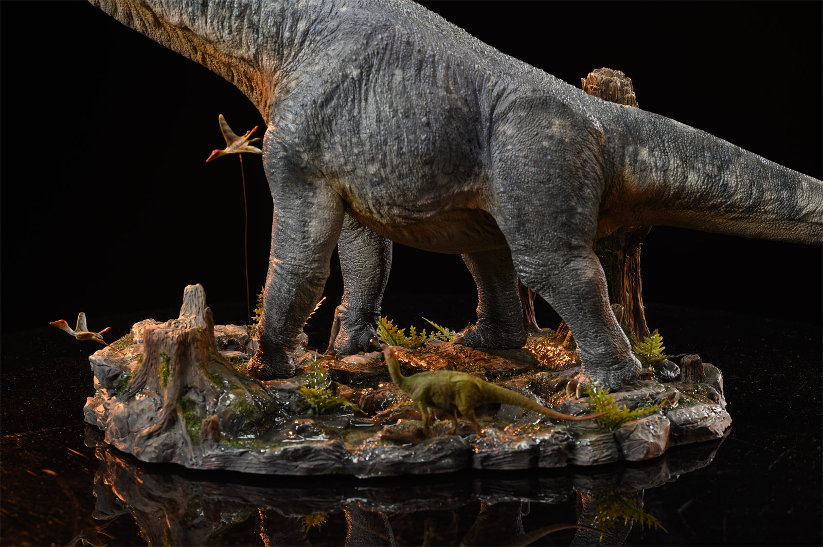 MuSee Studio 1/35 Dreadnoughtus schrani Scene Statue