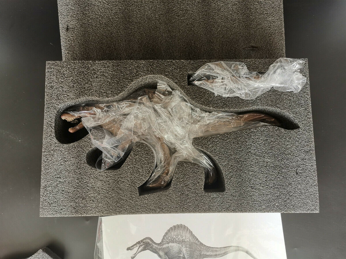 W-Dragon 1/35 Spinosaurus Statue