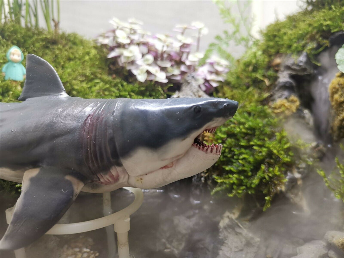 PNSO Megalodon Figure