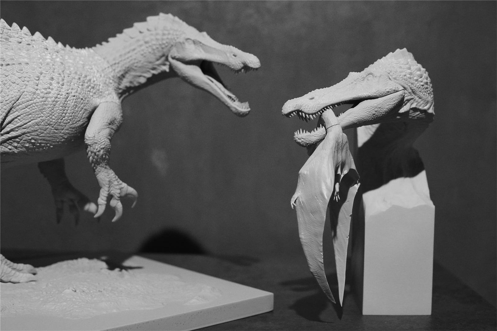 CROSS COLOR 1/15 Suchomimus Model Unpainted Kit