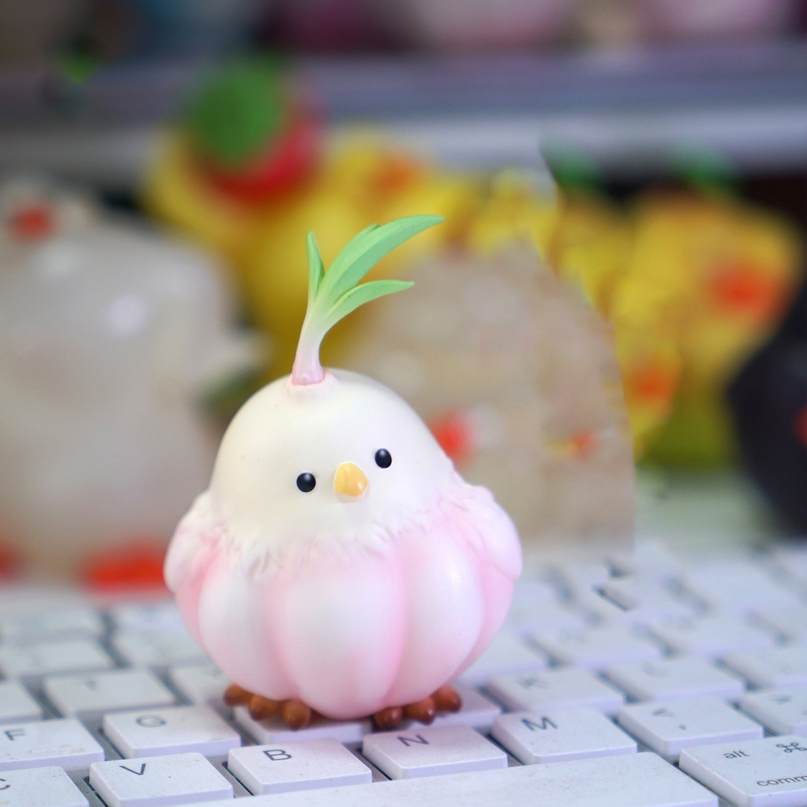 Garlic Bird Model Animal Figure