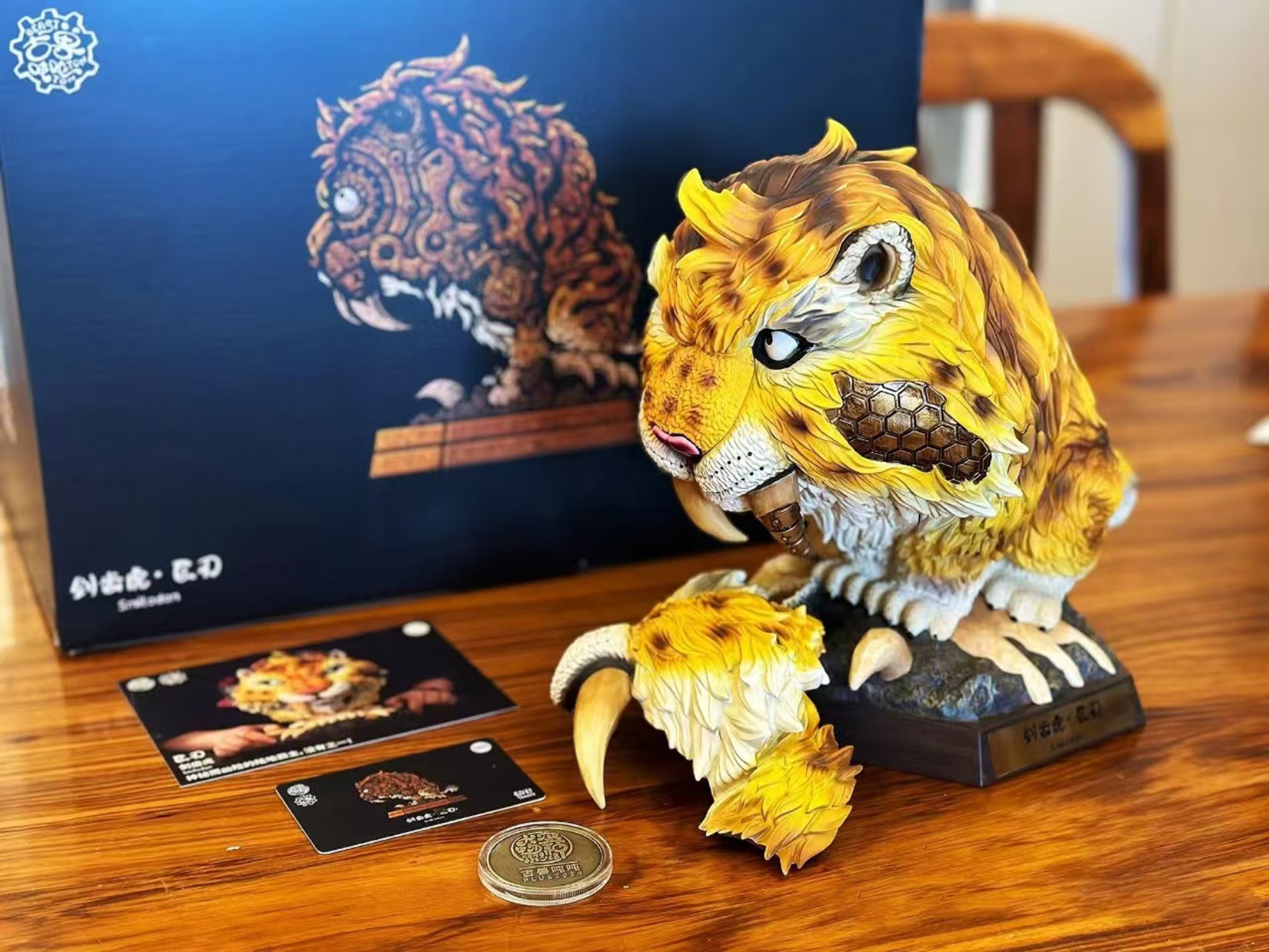 KONG SPECIES STUDIO Limited Saber-toothed Tiger