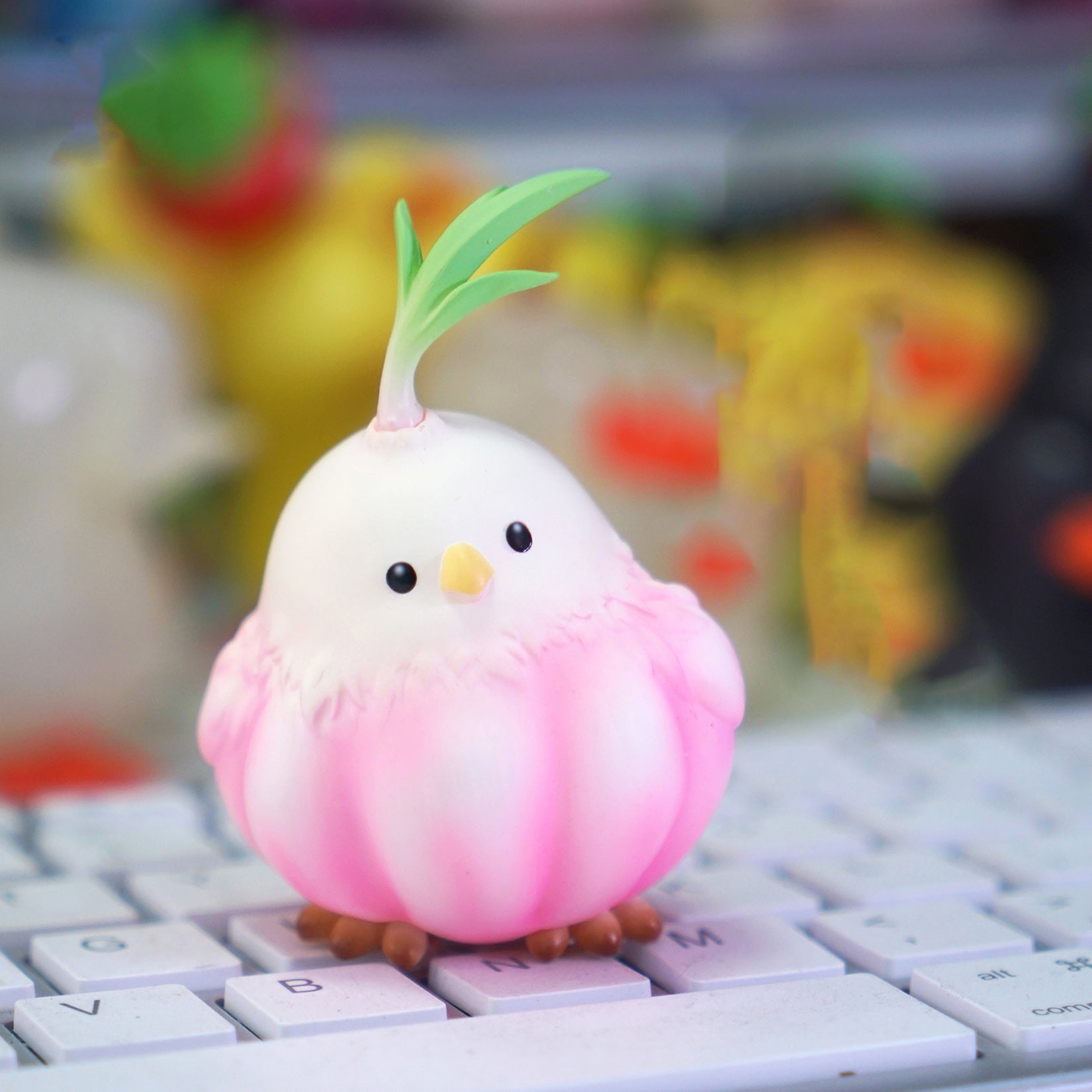 Garlic Bird Model Animal Figure