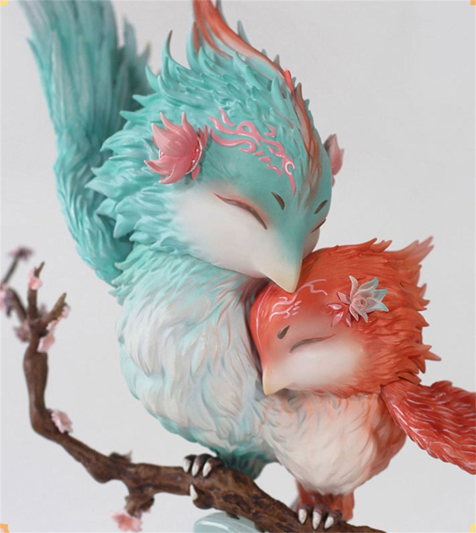 1:10 Scale Lovebirds Limited Edition Figure