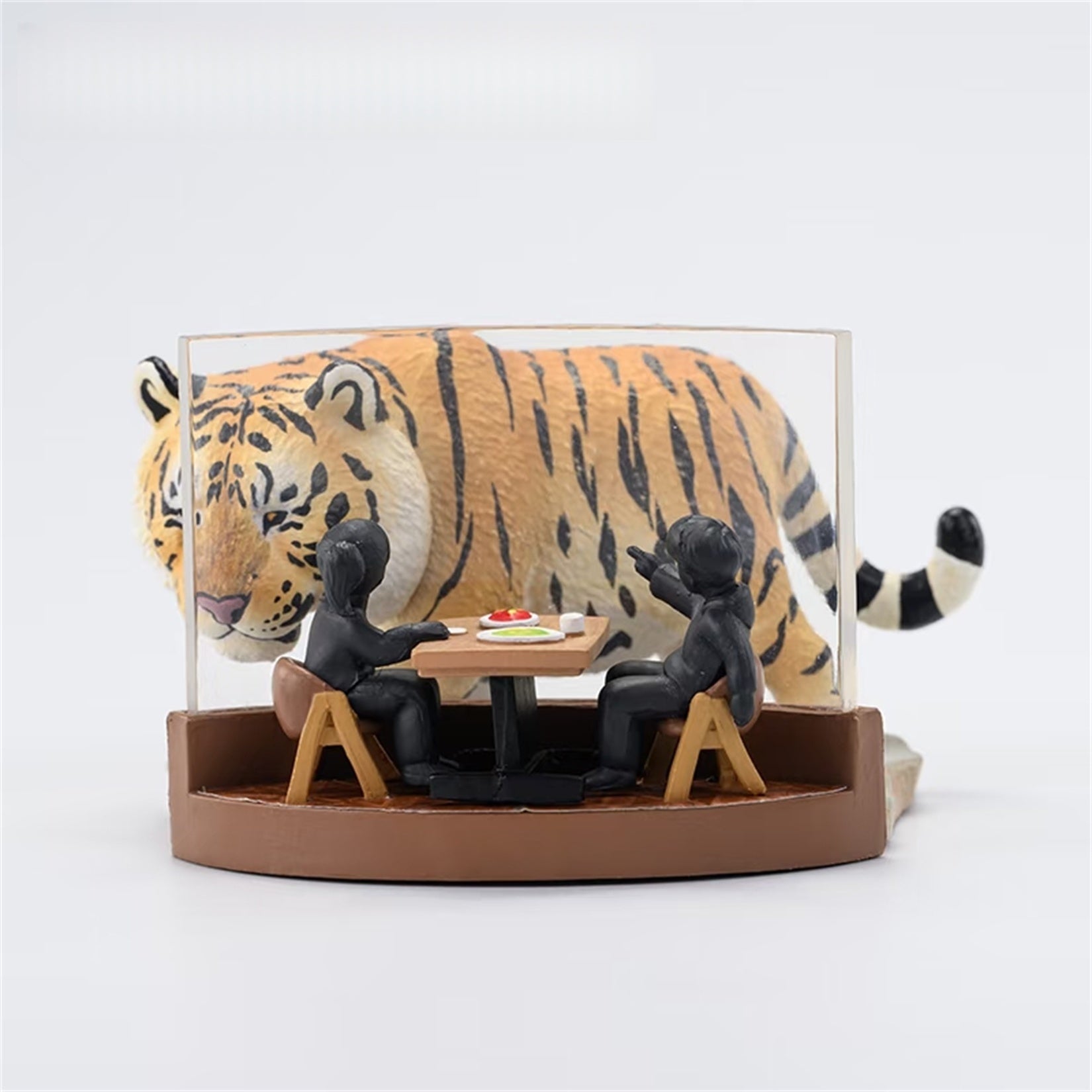 Animal Heavenly Body Tiger Restaurant Model