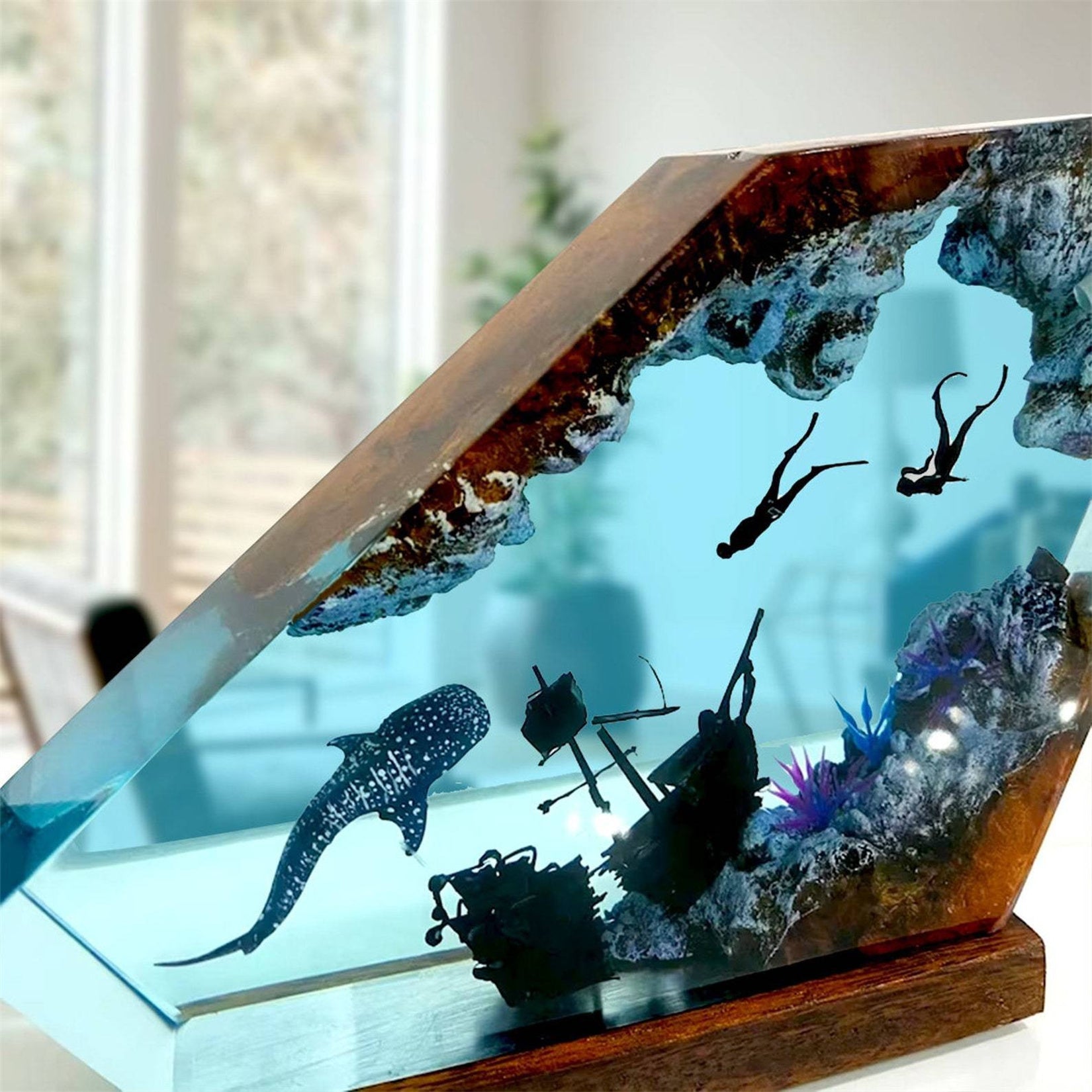 Resin Craft Sculpture Whale Shark Diver Ocean Lamp