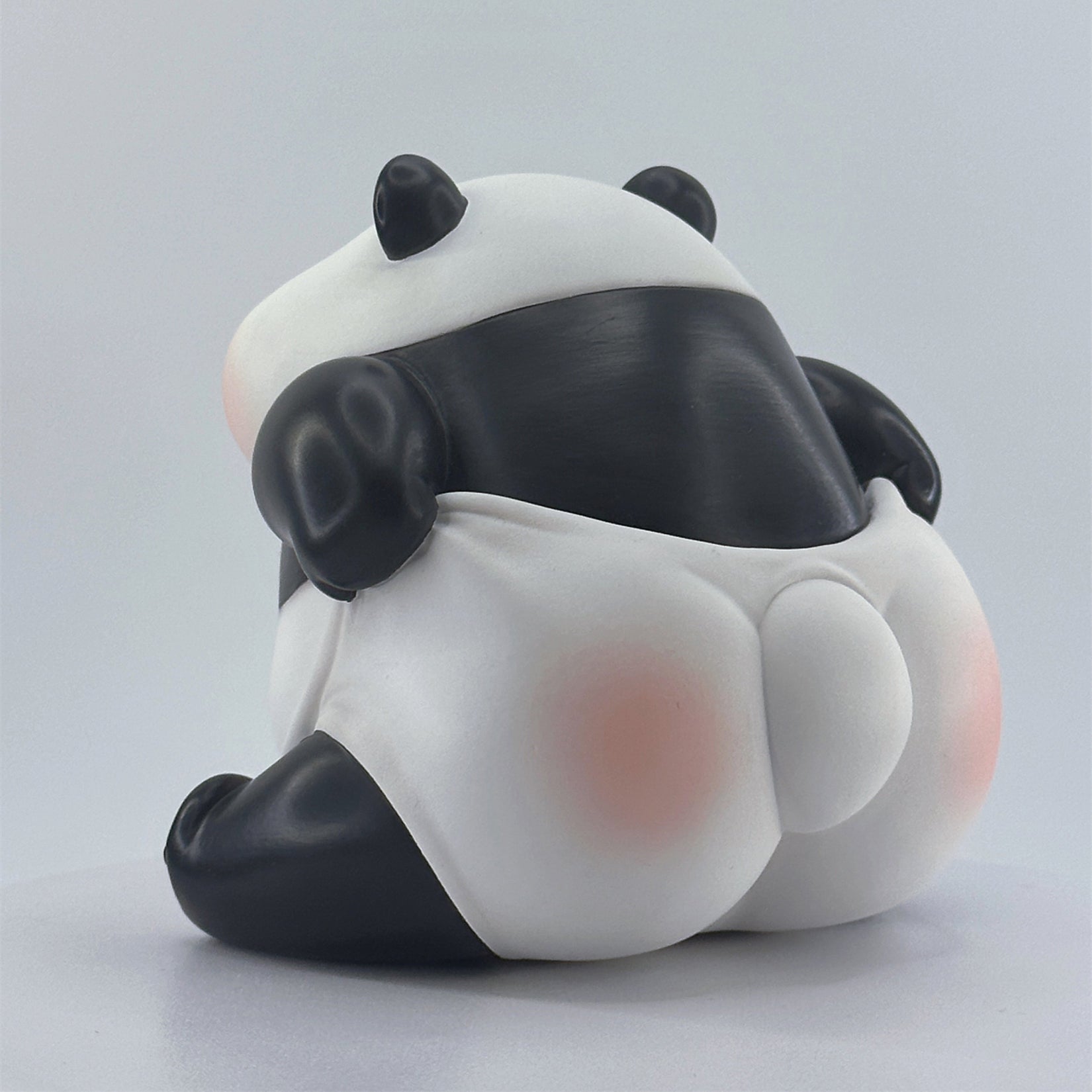BOWUZHI Studio Sitting Pose Panda Model