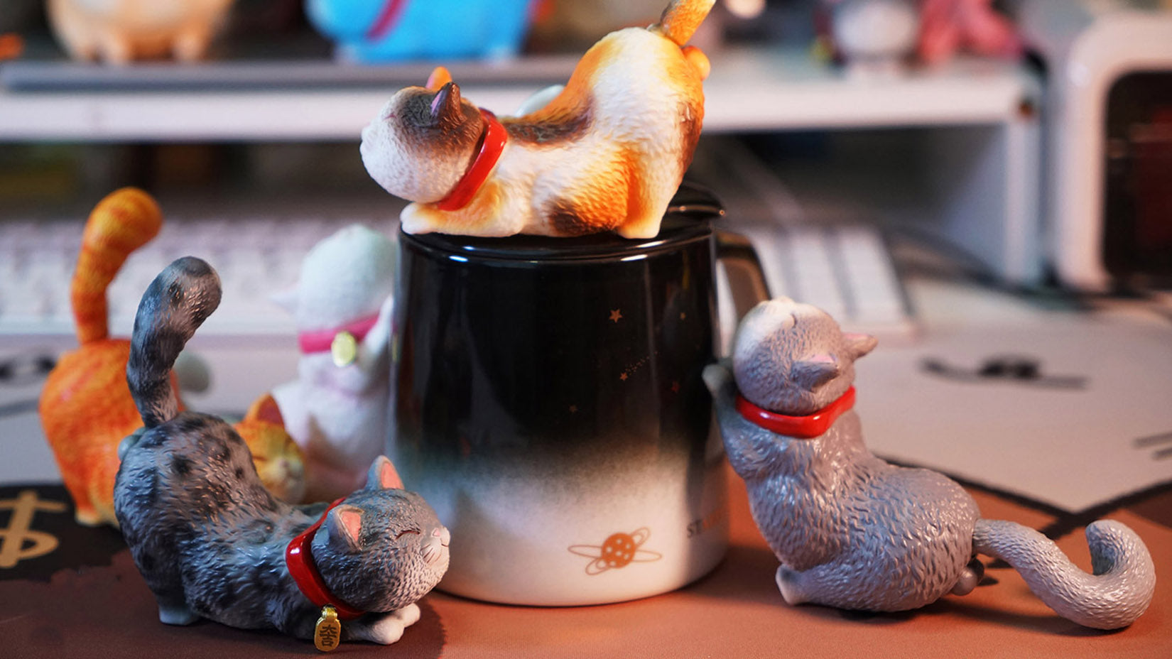 Flop-over Cat Model Resin Animal Figure