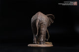 De CLAY Studio African Bush Elephant Scene Statue