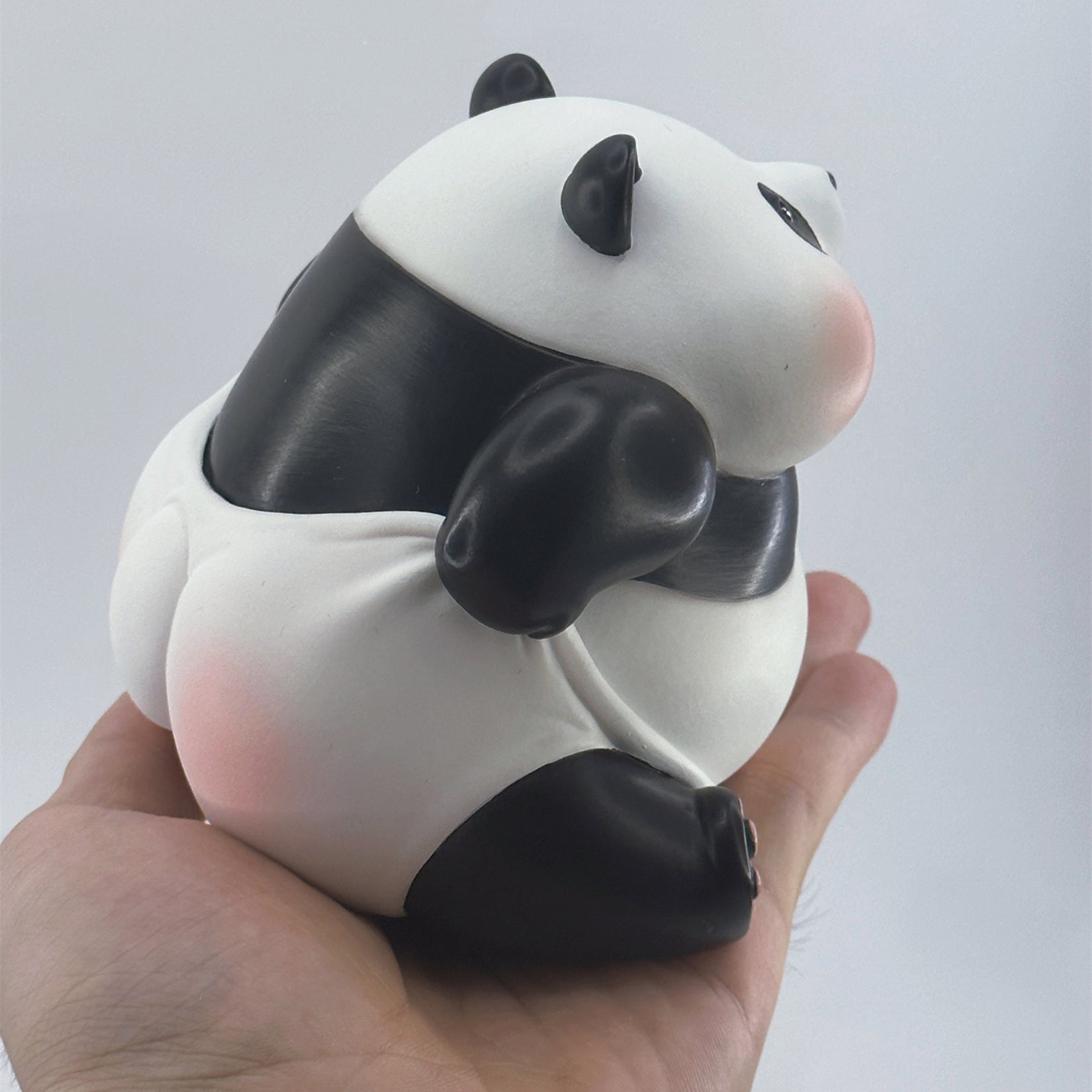 BOWUZHI Studio Sitting Pose Panda Model