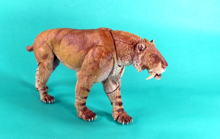 Beasts of the Mesozoic Smilodon Helina Cyberzoic Exclusive action figure