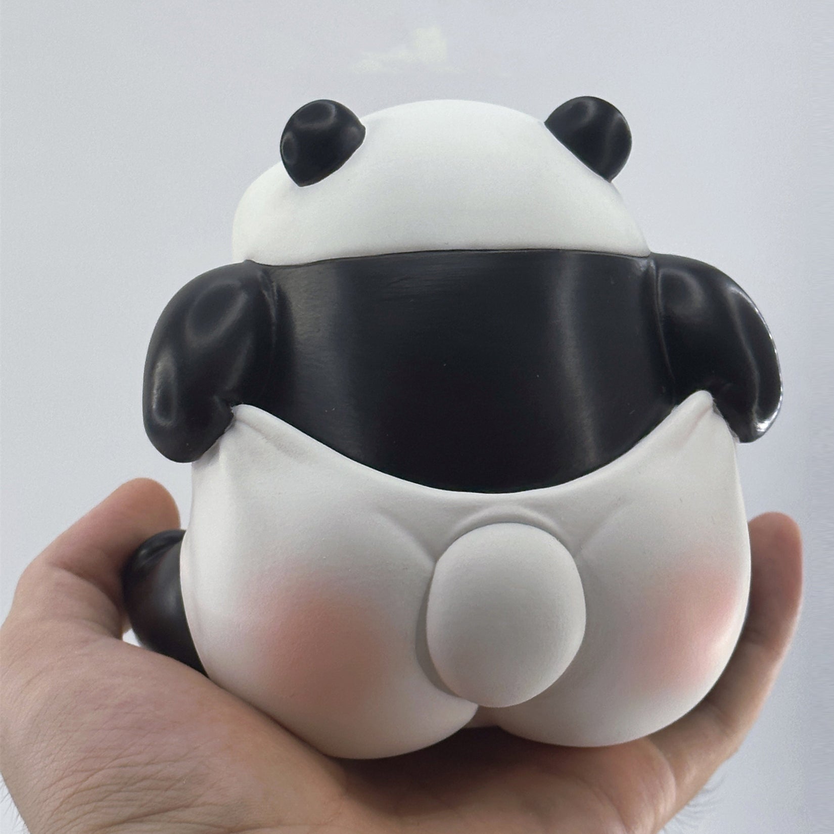 BOWUZHI Studio Sitting Pose Panda Model